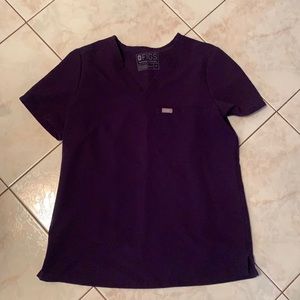 Figs one pocket top